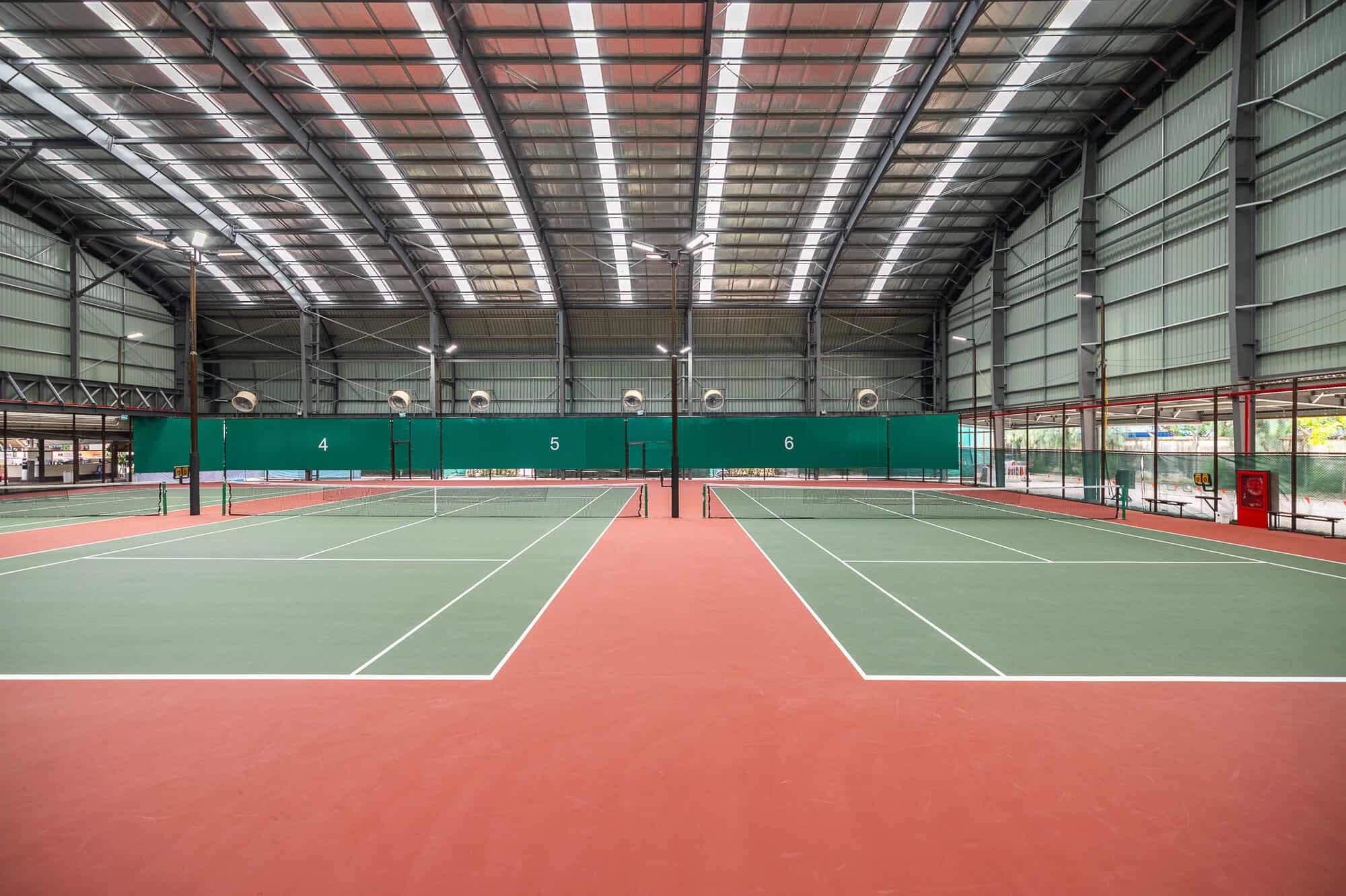 สนามกีฬา