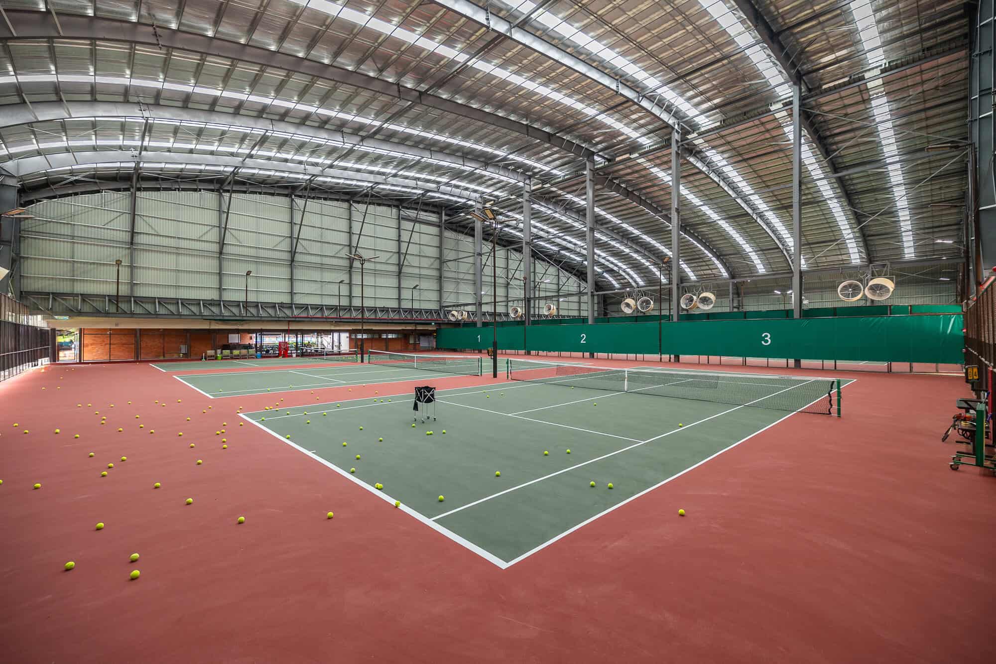 สนามกีฬา